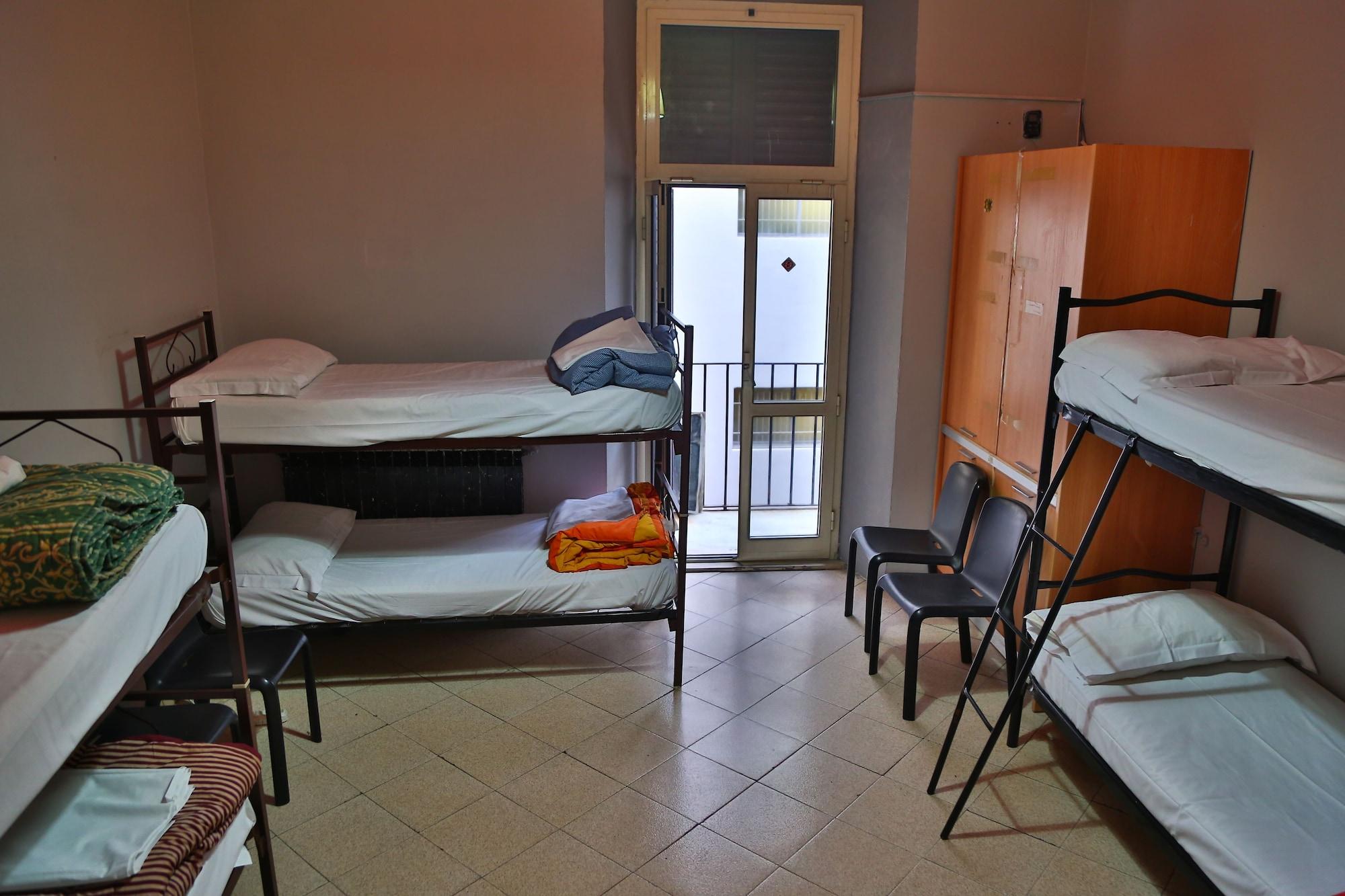 M&j Place Hostal *