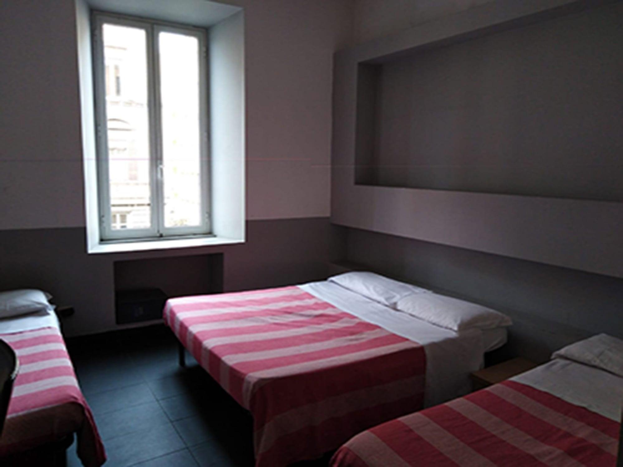 M&j Place Hostal *