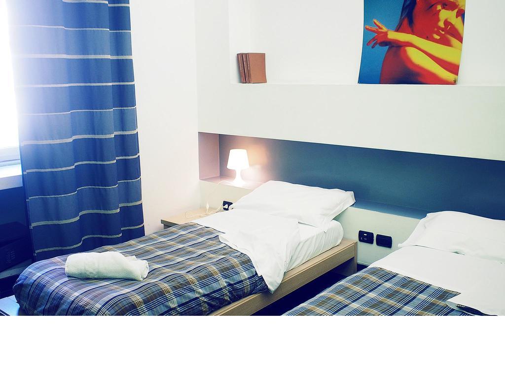 Hostal M&j Place