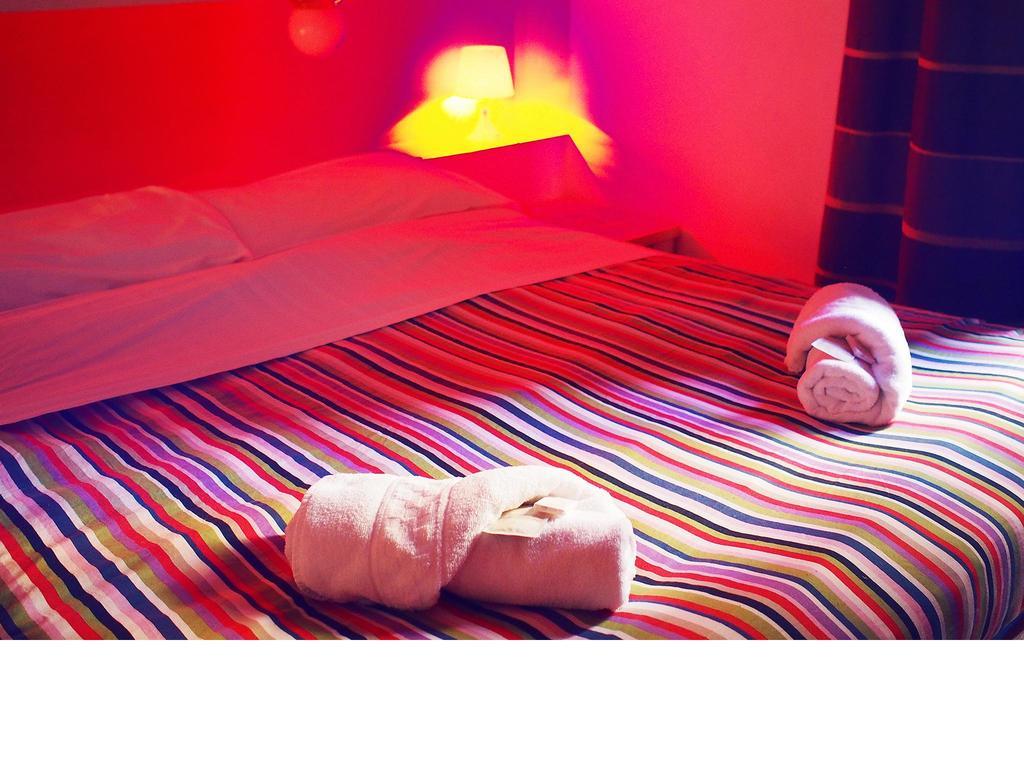 M&j Place Hostal *