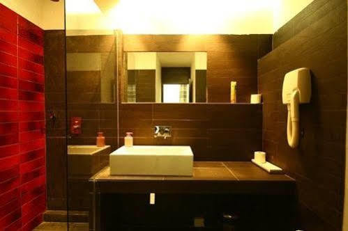 Hostal M&j Place