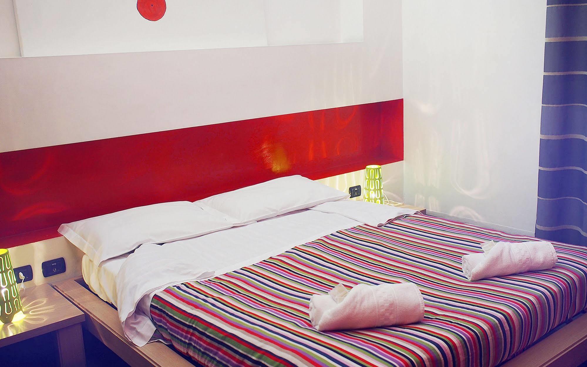 M&j Place Hostal *